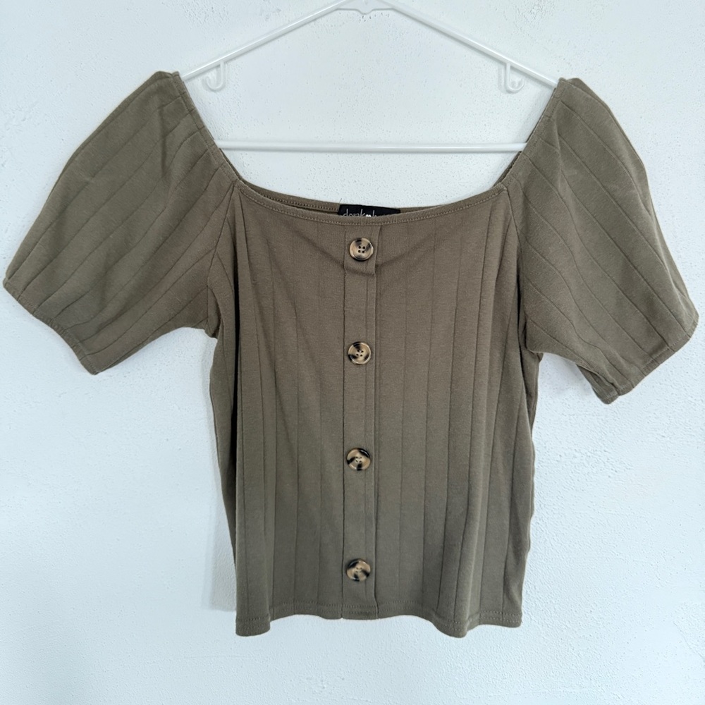 Olive Green Button Crop Top. Can be off the shoulder
